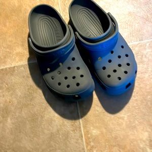 grey crocs